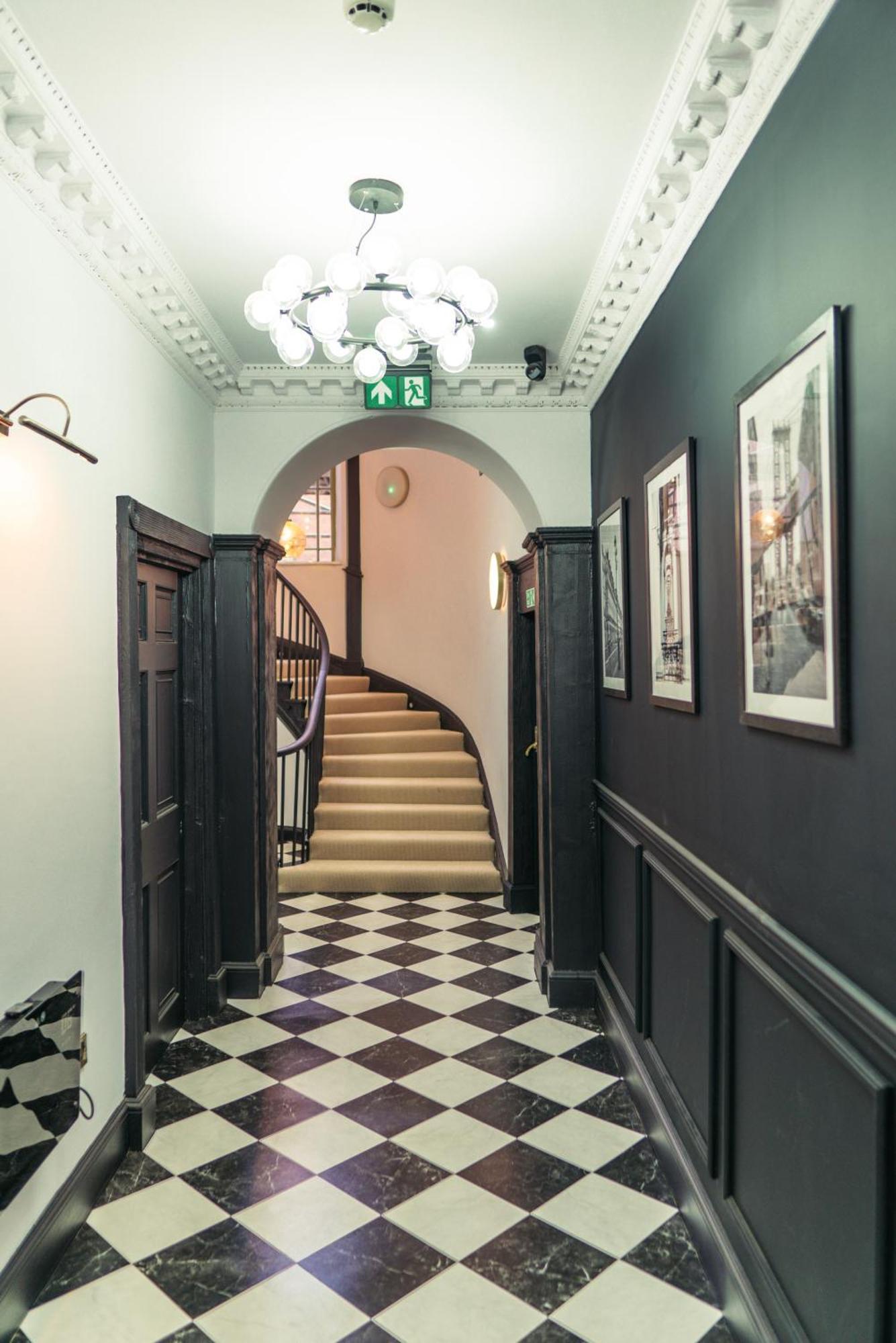 Magistrates Penthouse Suite - Town Centre Apartments With Spa Morpeth Kültér fotó